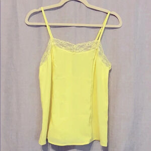 Crescent NWOT Women’s‎ Small Lightweight Yellow Spaghetti Strap Lace Trim Top